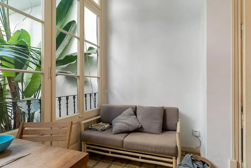 Canela Homes Barcelona Patio